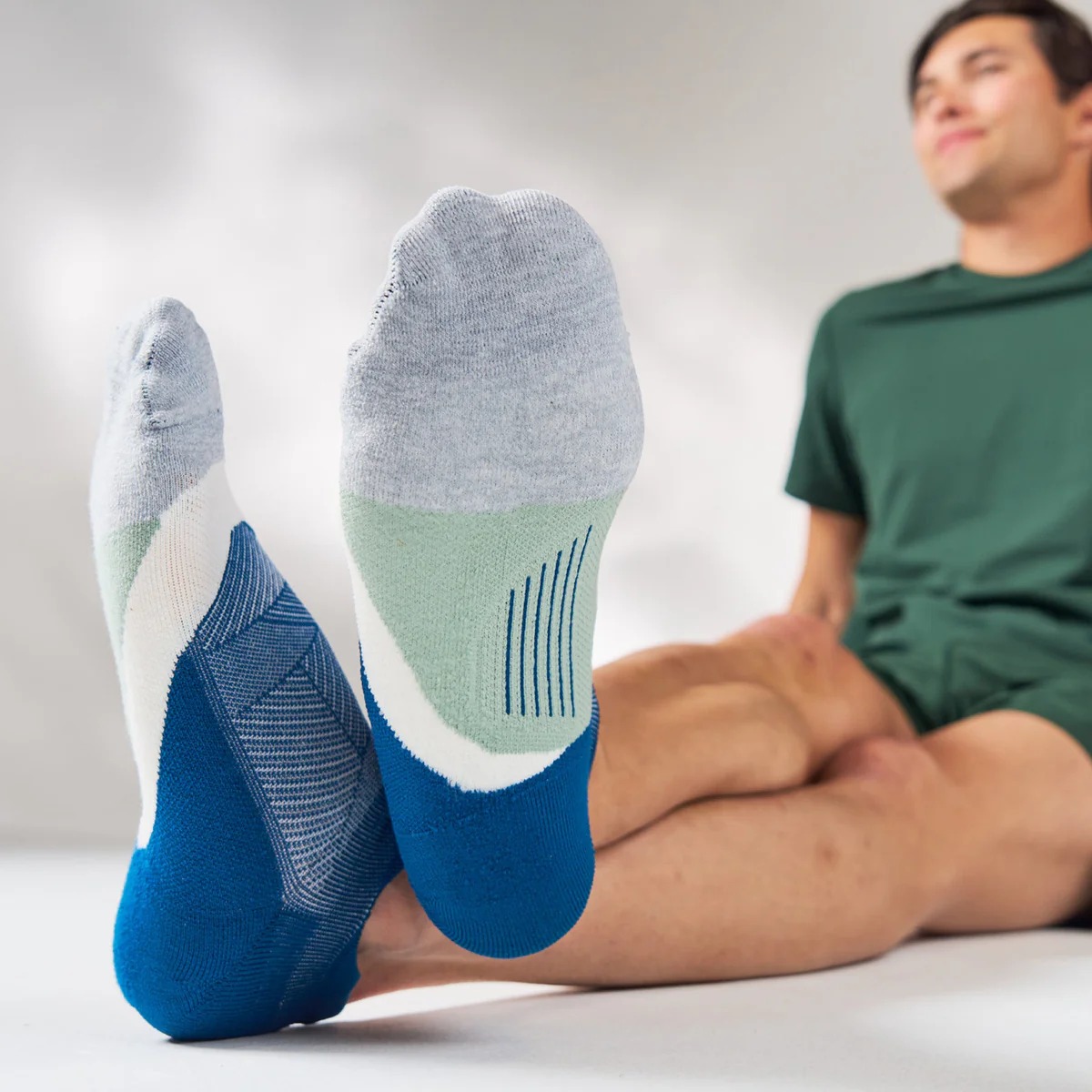 Feetures Elite LC Socks No Show Tap - Image 9