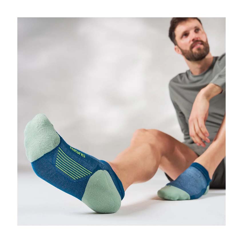 Feetures Elite Max Cushion Socks No Show - Image 17