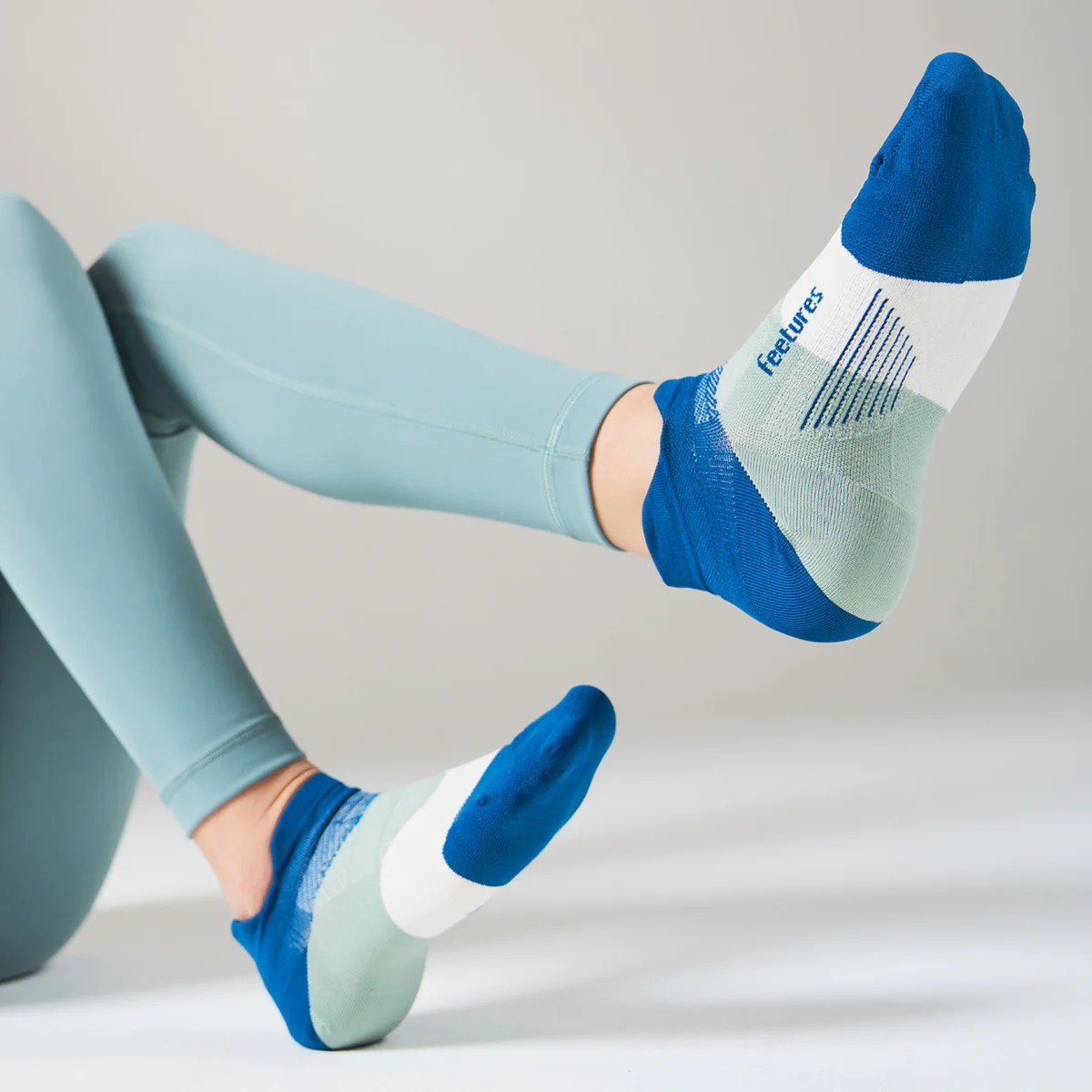 Feetures Elite UL Socks No Show Tap - Image 12